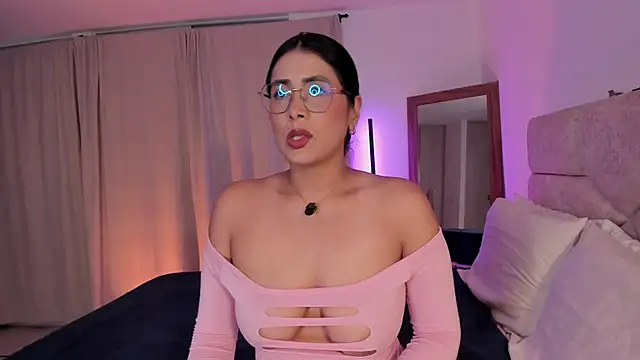 Snapshot of tina_olsen07 chatting on 01/12/26, 09:42 tina olsen07 online show from 01/12/26, 09:42