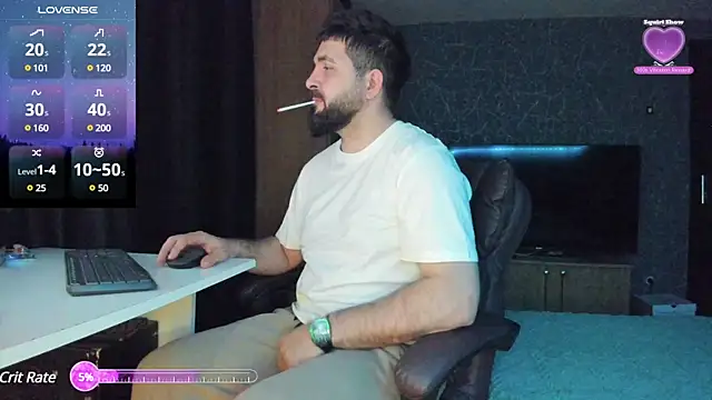 Snapshot of Eduu2322 chatting on 12/17/24, 10:54 Eduu2322 online show from 12/17/24, 10:54