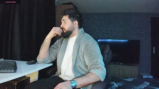 Snapshot of Eduu2322 chatting on 01/02/25, 11:16 Eduu2322 online show from 01/02/25, 11:16