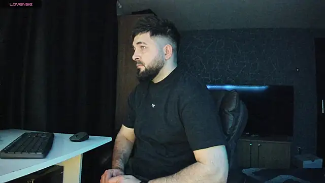 Snapshot of Eduu2322 chatting on 01/12/25, 10:43 Eduu2322 online show from 01/12/25, 10:43