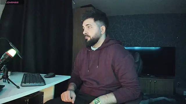 Snapshot of Eduu2322 chatting on 01/18/25, 11:11 Eduu2322 online show from 01/18/25, 11:11