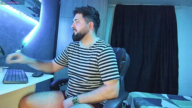 Snapshot of Eduu2322 chatting on 02/02/25, 10:39 Eduu2322 online show from 02/02/25, 10:39