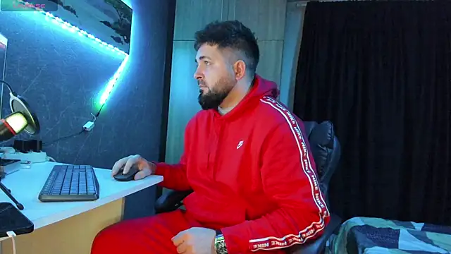 Snapshot of Eduu2322 chatting on 02/15/25, 10:31 Eduu2322 online show from 02/15/25, 10:31