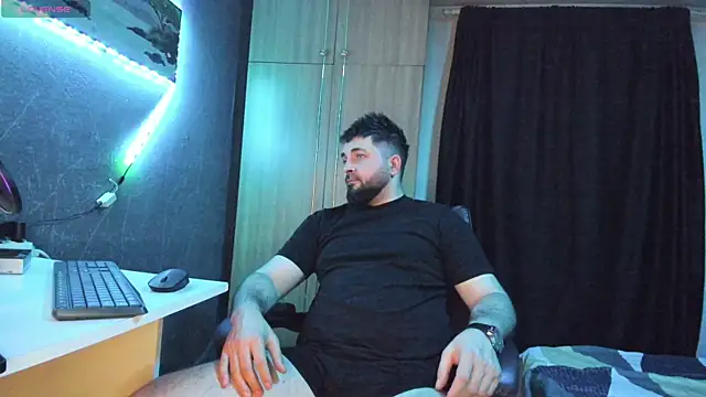 Snapshot of Eduu2322 chatting on 02/17/25, 10:14 Eduu2322 online show from 02/17/25, 10:14