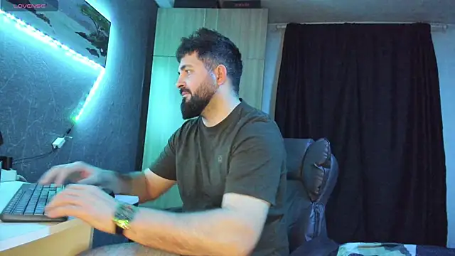 Snapshot of Eduu2322 chatting on 02/28/25, 10:28 Eduu2322 online show from 02/28/25, 10:28