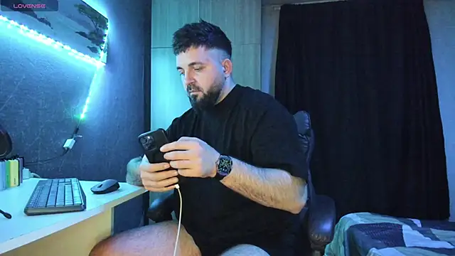 Snapshot of Eduu2322 chatting on 03/06/25, 10:47 Eduu2322 online show from 03/06/25, 10:47