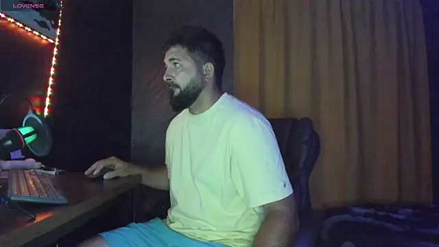 Snapshot of Eduu2322 chatting on 09/16/25, 09:05 Eduu2322 online show from 09/16/25, 09:05