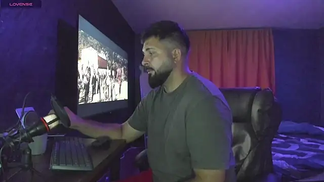 Snapshot of Eduu2322 chatting on 09/20/25, 08:43 Eduu2322 online show from 09/20/25, 08:43