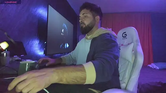 Snapshot of Eduu2322 chatting on 10/07/25, 07:22 Eduu2322 online show from 10/07/25, 07:22