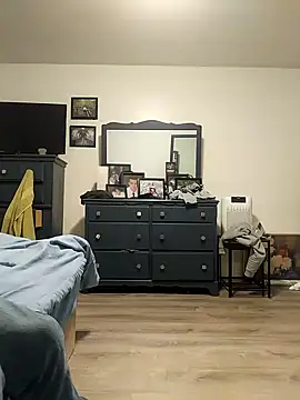 Snapshot of Cemg chatting on 03/23/26, 02:32 Cemg online show from 03/23/26, 02:32