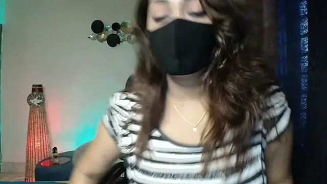 Snapshot of OH-Monica chatting on 09/21/25, 02:46 OH-Monica online show from 09/21/25, 02:46