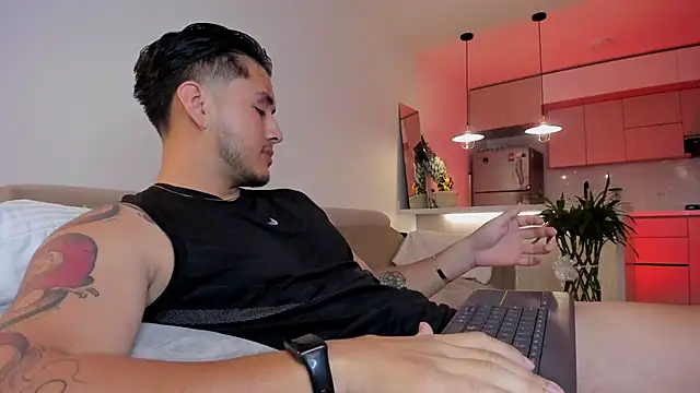 Chriskyle  online show from 09/18/25, 12:12