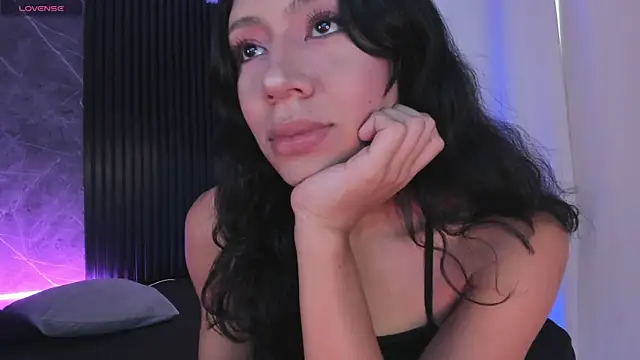 Snapshot of AdammClark1 chatting on 12/22/25, 10:07 AdammClark1 online show from 12/22/25, 10:07