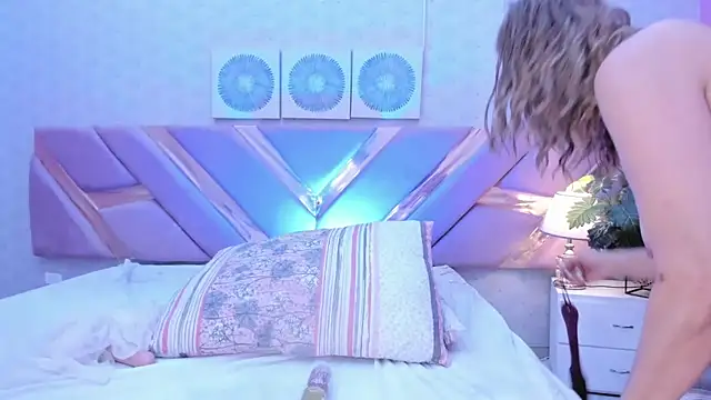 Snapshot of thecrazyadamss_ chatting on 02/22/25, 03:34 thecrazyadamss  online show from 02/22/25, 03:34