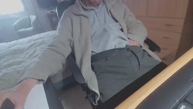 papillonhotofficial online show from 02/02/25, 09:08