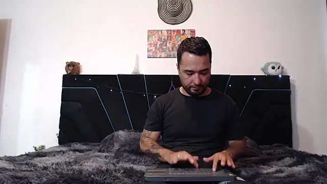 Snapshot of cajusexxx chatting on 09/16/25, 03:57 cajusexxx online show from 09/16/25, 03:57