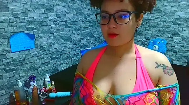 vanellope12 online show from 12/20/24, 07:28