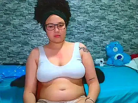 vanellope12 online show from 11/07/25, 05:07