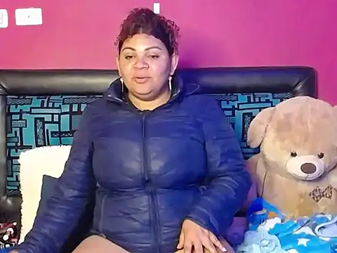 karolhot916 online show from 10/04/25, 12:52