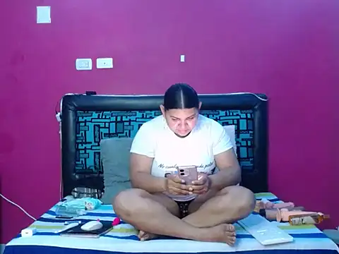 karolhot916 online show from 10/23/25, 11:03