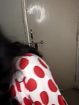 Love-priya online show from 02/20/25, 07:45