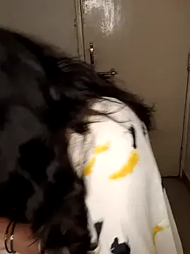 Love-priya online show from 02/25/25, 05:36