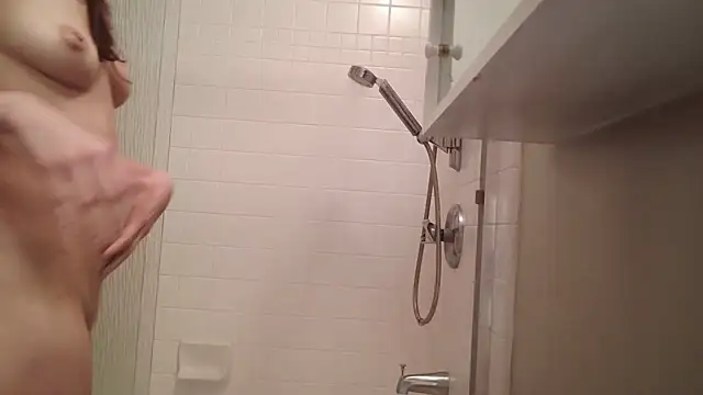 Tipsy Toes Daisy online show from 02/13/25, 02:12