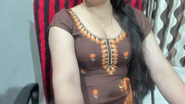 Snapshot of Kaur_Jannat chatting on 03/14/26, 06:35 Kaur Jannat online show from 03/14/26, 06:35