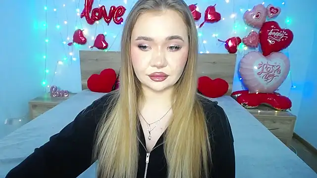 StacyYellig online show from 02/08/25, 02:15