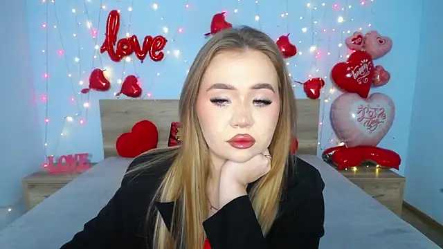 StacyYellig online show from 02/15/25, 06:44