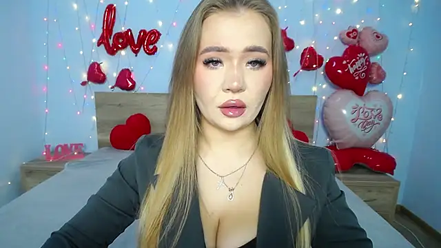 StacyYellig online show from 02/17/25, 09:03