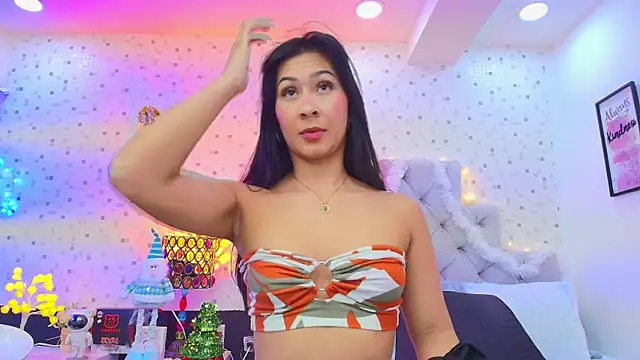 JulietaReyess online show from 12/02/25, 11:48