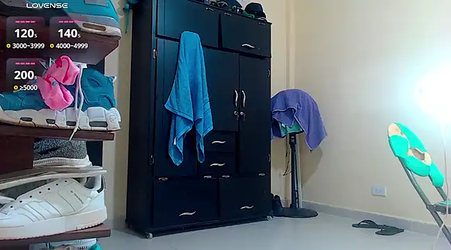 Snapshot of monica_walkert chatting on 02/06/25, 06:24 monica walkert online show from 02/06/25, 06:24