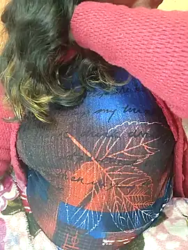 Snapshot of CUTE_SOPHIA- chatting on 12/18/24, 07:41 CUTE SOPHIA- online show from 12/18/24, 07:41