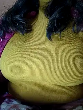 Snapshot of CUTE_SOPHIA- chatting on 12/19/24, 06:23 CUTE SOPHIA- online show from 12/19/24, 06:23