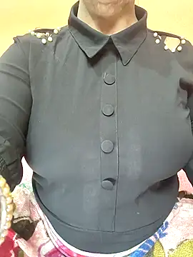 Snapshot of CUTE_SOPHIA- chatting on 12/21/24, 07:16 CUTE SOPHIA- online show from 12/21/24, 07:16