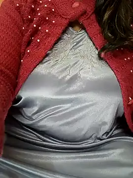 Snapshot of CUTE_SOPHIA- chatting on 12/26/24, 06:22 CUTE SOPHIA- online show from 12/26/24, 06:22