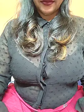 Snapshot of CUTE_SOPHIA- chatting on 01/23/25, 06:45 CUTE SOPHIA- online show from 01/23/25, 06:45