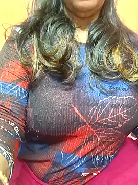 Snapshot of CUTE_SOPHIA- chatting on 02/07/25, 04:06 CUTE SOPHIA- online show from 02/07/25, 04:06