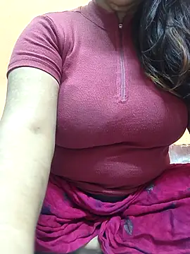 Snapshot of CUTE_SOPHIA- chatting on 02/20/25, 05:01 CUTE SOPHIA- online show from 02/20/25, 05:01