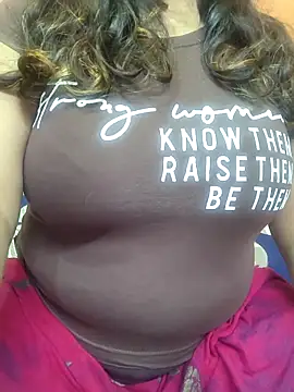 Snapshot of CUTE_SOPHIA- chatting on 02/21/25, 01:00 CUTE SOPHIA- online show from 02/21/25, 01:00