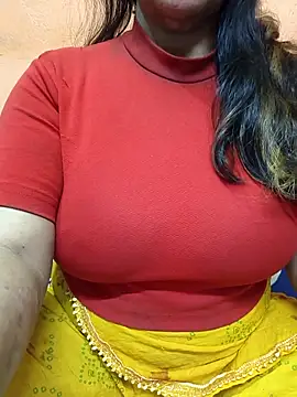 Snapshot of CUTE_SOPHIA- chatting on 02/26/25, 06:32 CUTE SOPHIA- online show from 02/26/25, 06:32