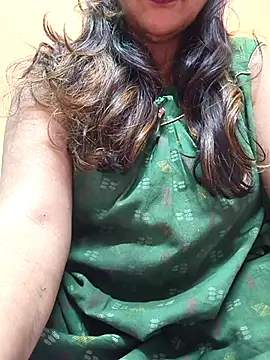 Snapshot of CUTE_SOPHIA- chatting on 03/09/25, 05:33 CUTE SOPHIA- online show from 03/09/25, 05:33