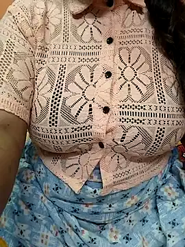 Snapshot of CUTE_SOPHIA- chatting on 09/11/25, 10:15 CUTE SOPHIA- online show from 09/11/25, 10:15