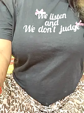 Snapshot of CUTE_SOPHIA- chatting on 10/07/25, 08:50 CUTE SOPHIA- online show from 10/07/25, 08:50