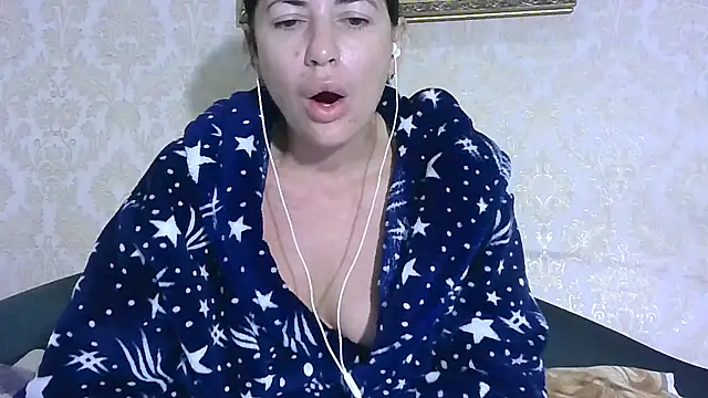 StunnigArt online show from 09/30/25, 01:43