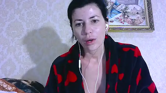 Snapshot of StunnigArt chatting on 05/14/26, 01:23 StunnigArt online show from 05/14/26, 01:23