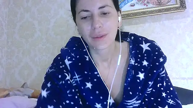 Snapshot of StunnigArt chatting on 06/01/26, 01:07 StunnigArt online show from 06/01/26, 01:07