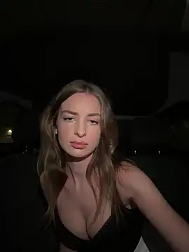 EvieEvans online show from 11/04/25, 05:23