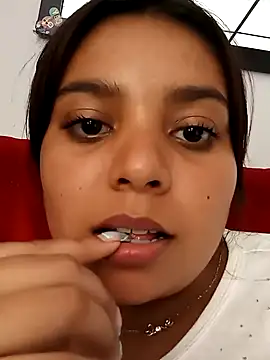 Snapshot of stefanie010 chatting on 01/21/25, 06:12 stefanie010 online show from 01/21/25, 06:12